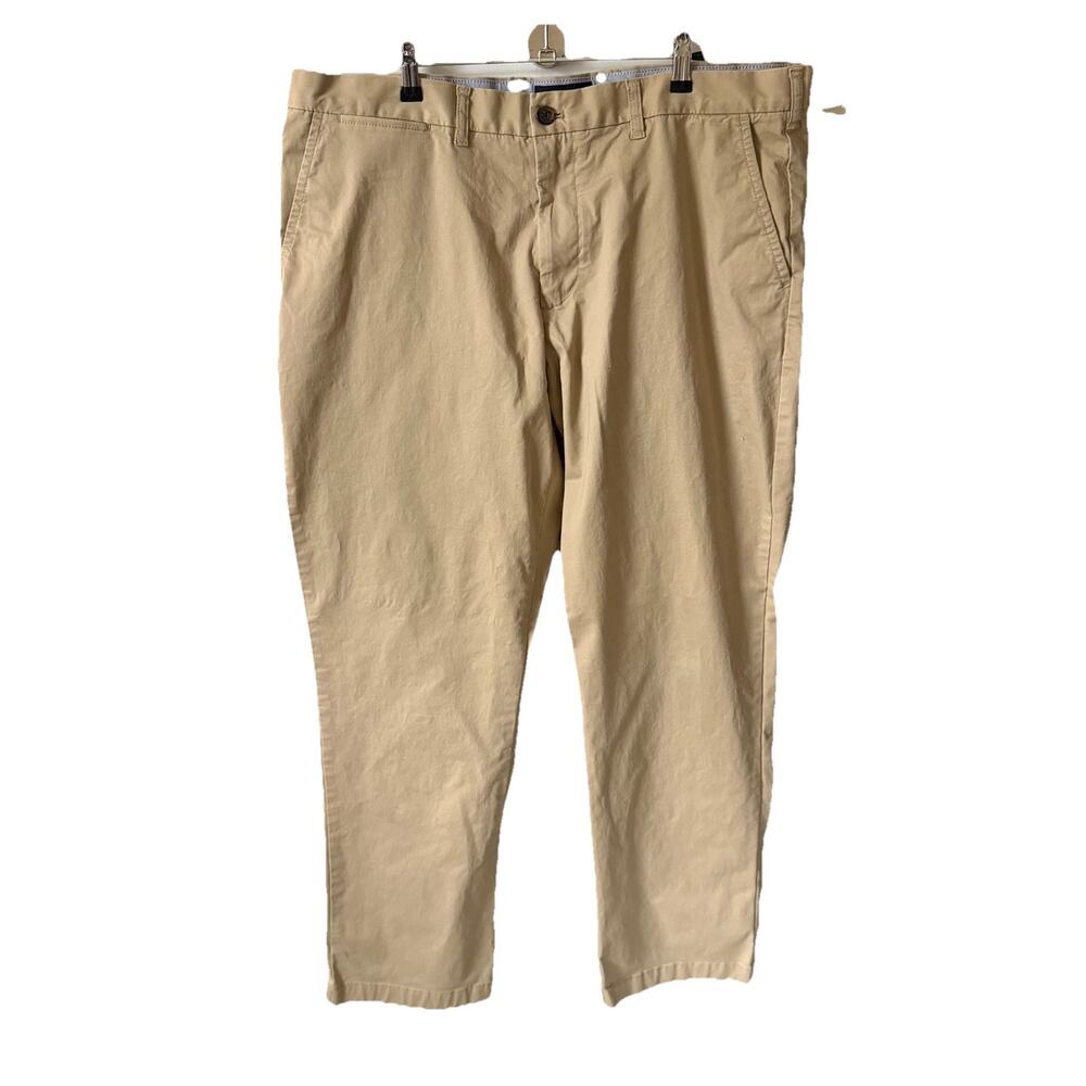 Tommy Hilfiger Mens 40 x 32 Custom Fit Khaki Pants Chinos Casual Beige Basic